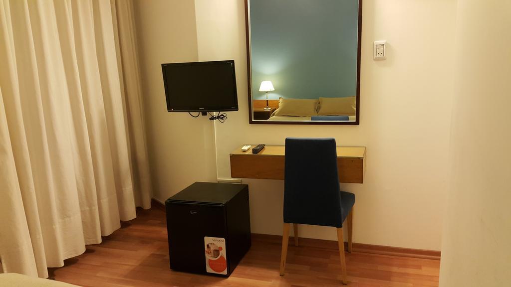Hotel Avenida Buenos Aires Dış mekan fotoğraf