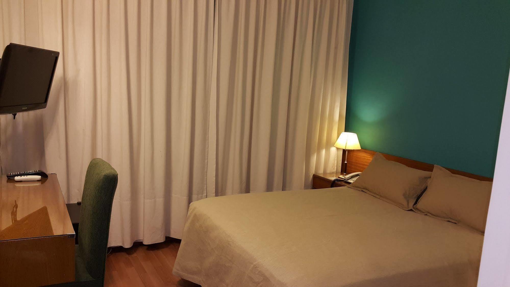 Hotel Avenida Buenos Aires Dış mekan fotoğraf