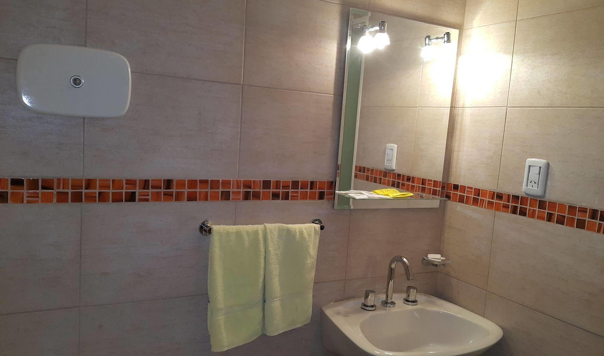 Hotel Avenida Buenos Aires Dış mekan fotoğraf