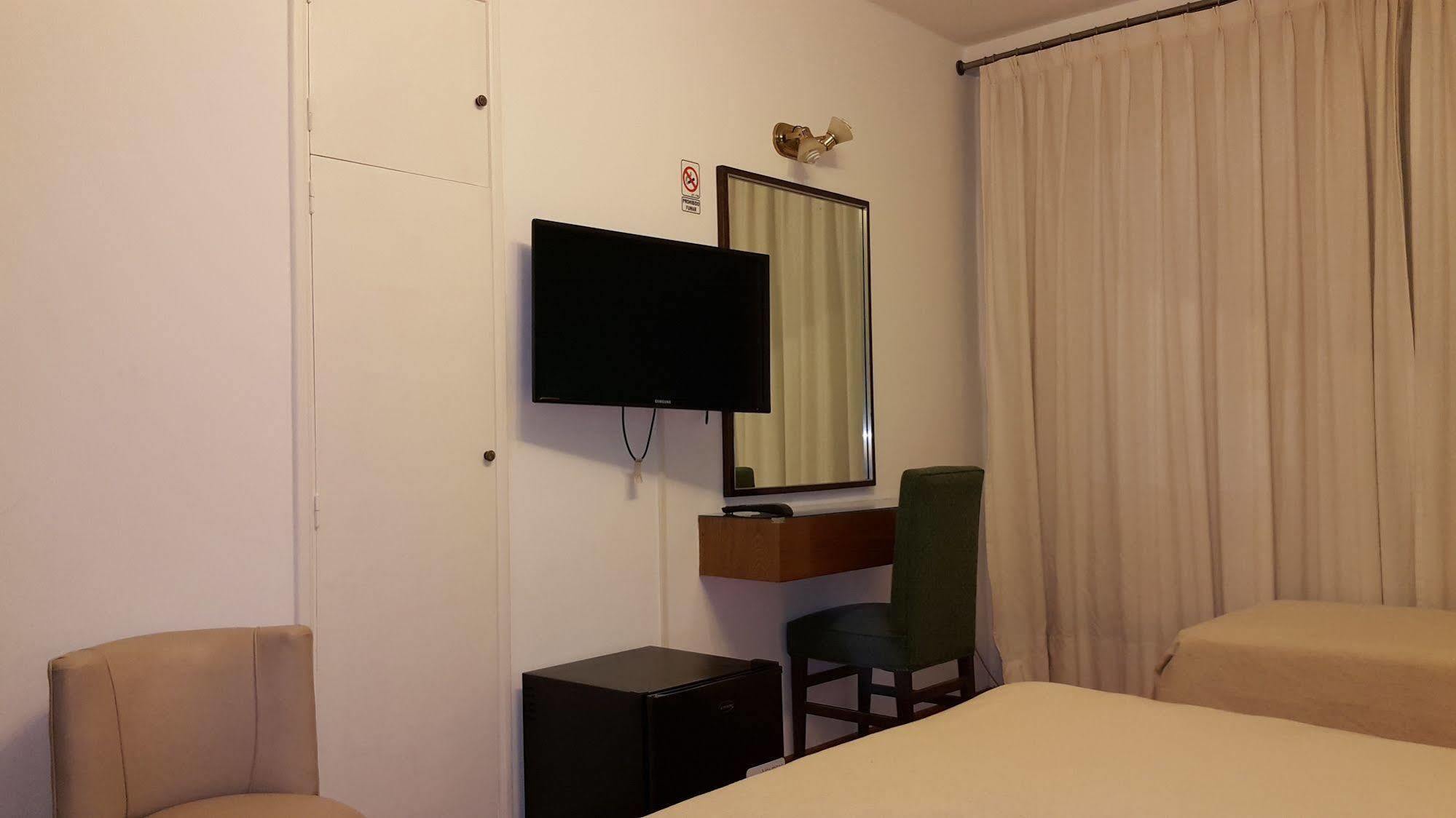 Hotel Avenida Buenos Aires Dış mekan fotoğraf