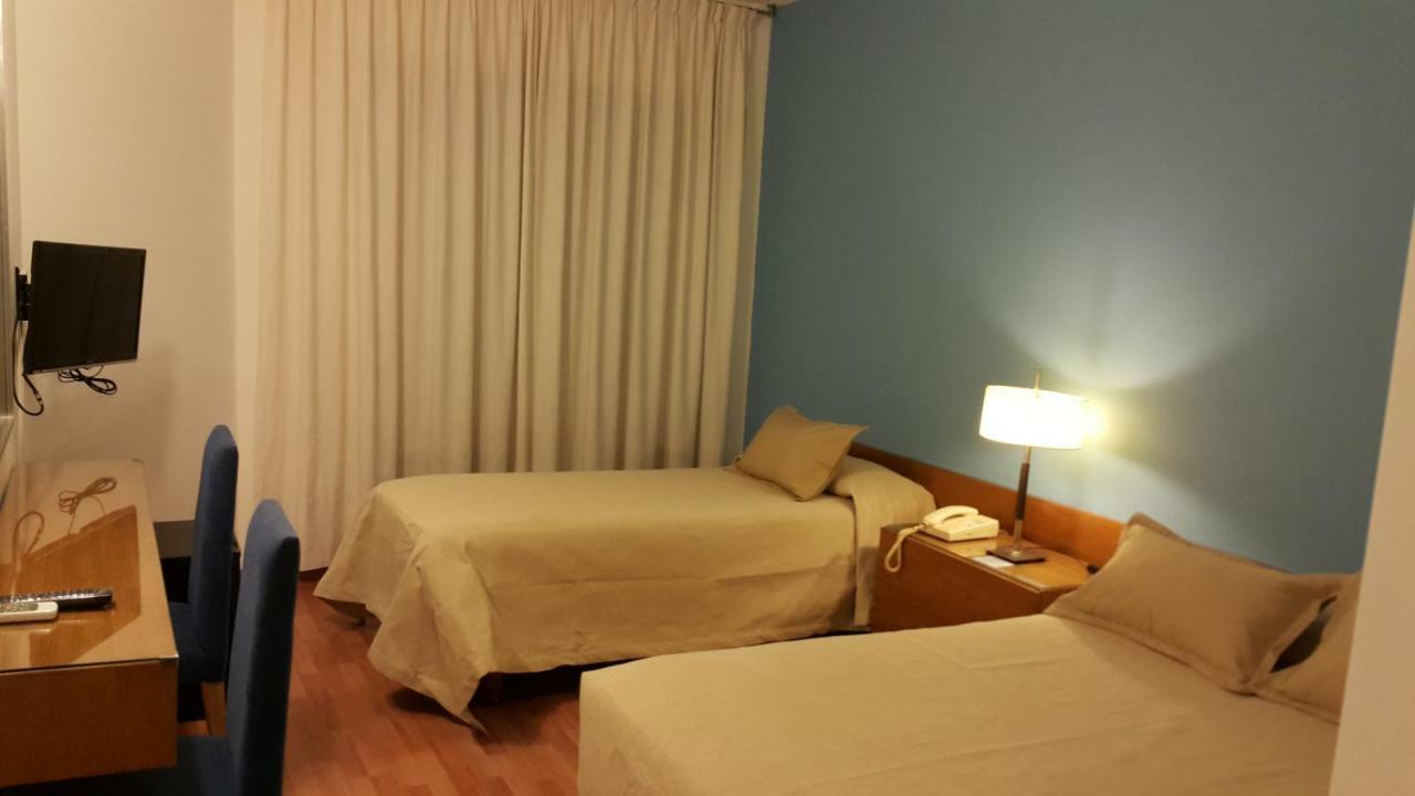 Hotel Avenida Buenos Aires Dış mekan fotoğraf
